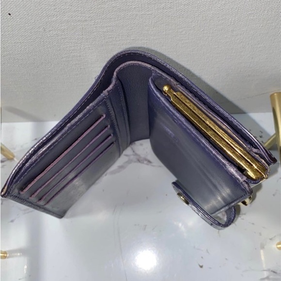 Authentic Louis Vuitton Vernis French Kisslock Wallet - Picture 8 of 14